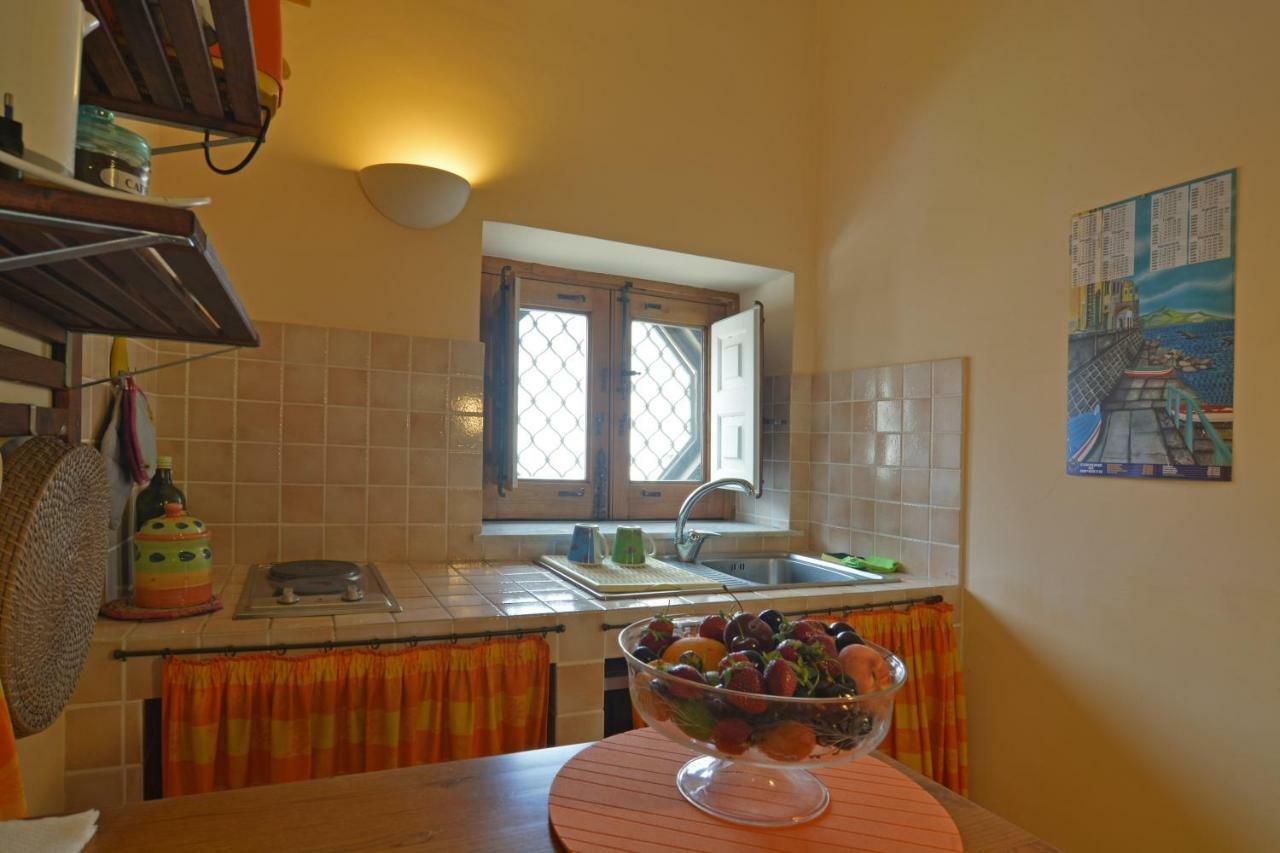 B&B Di Charme Camelie Palazzo Nicotra Рипосто Екстериор снимка